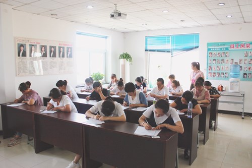 西安月嫂高級(jí)母嬰護(hù)理師考試