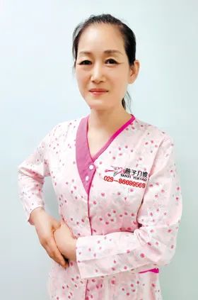  西安燕子月嫂豆鵬紅